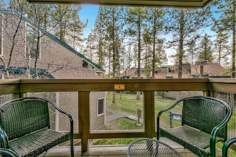 511 Pine Grove