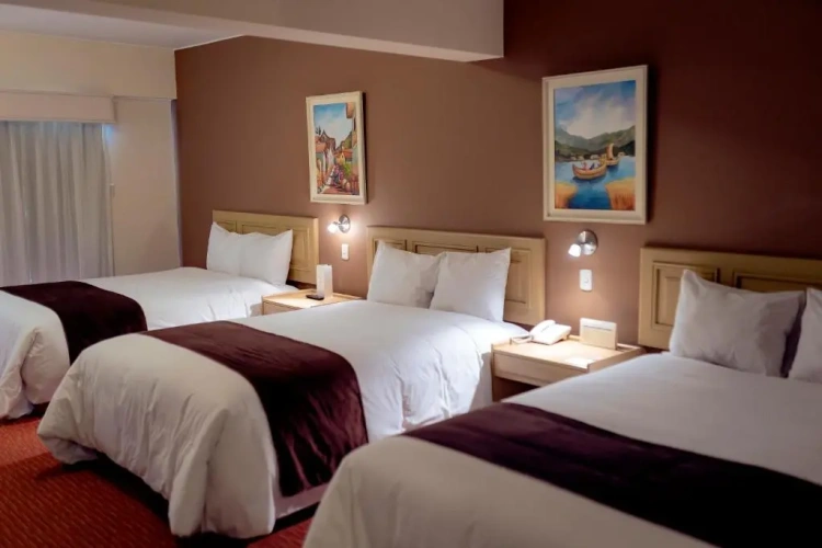 Standard Triple room