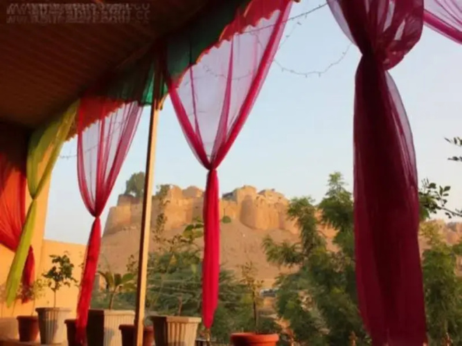 Abu Safari Hotel