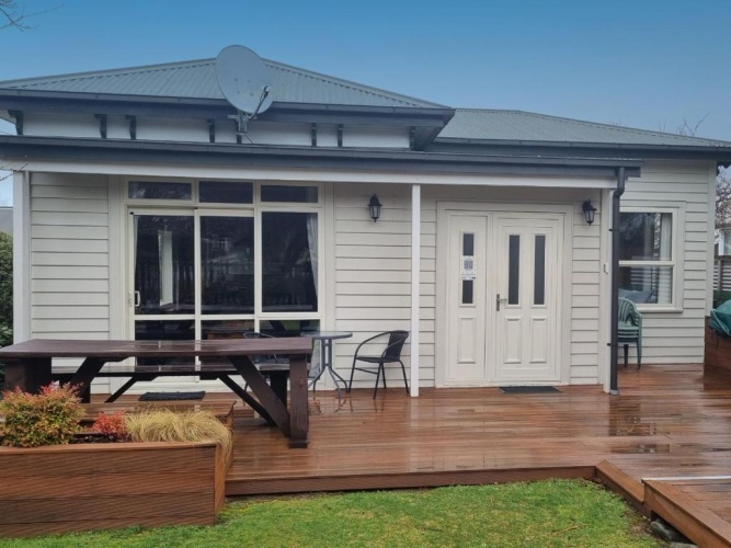3 Bedrooms Cottage