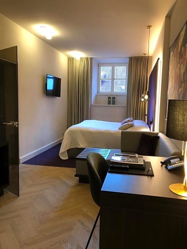 Deluxe Double room with city view