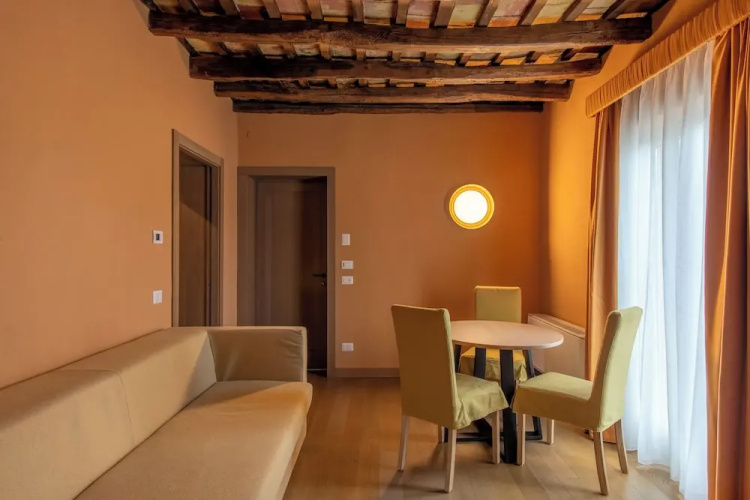Palazzo De Gregorio Apartments