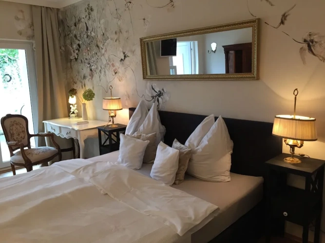 Comfort Double Basement room