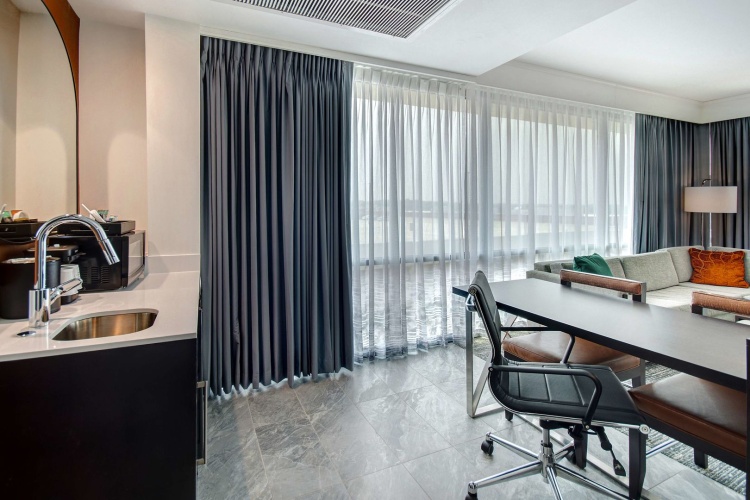 Embassy Suites by Hilton Alpharetta Halcyon photo 8