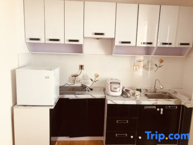 Eagle Town Service Apartment