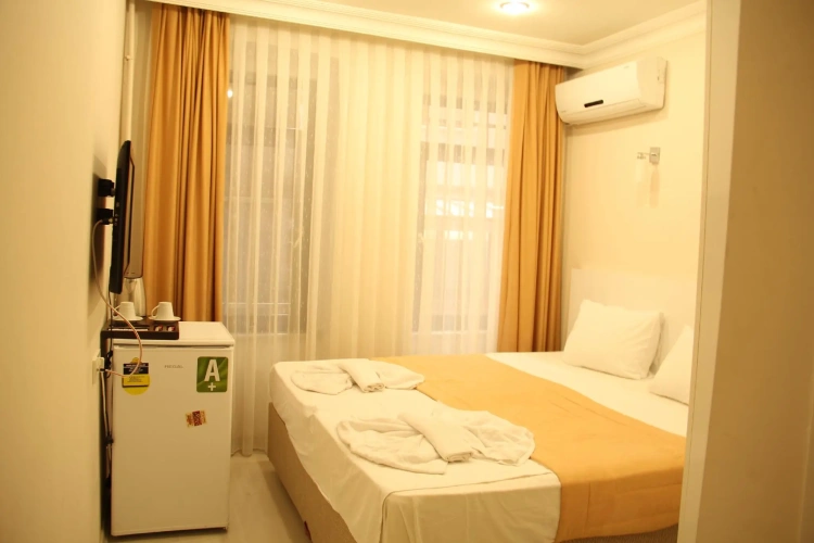 Economy room