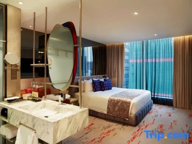 Platinum Suite