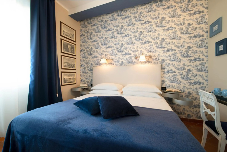 De La Pace, Sure Hotel Collection by Best Western