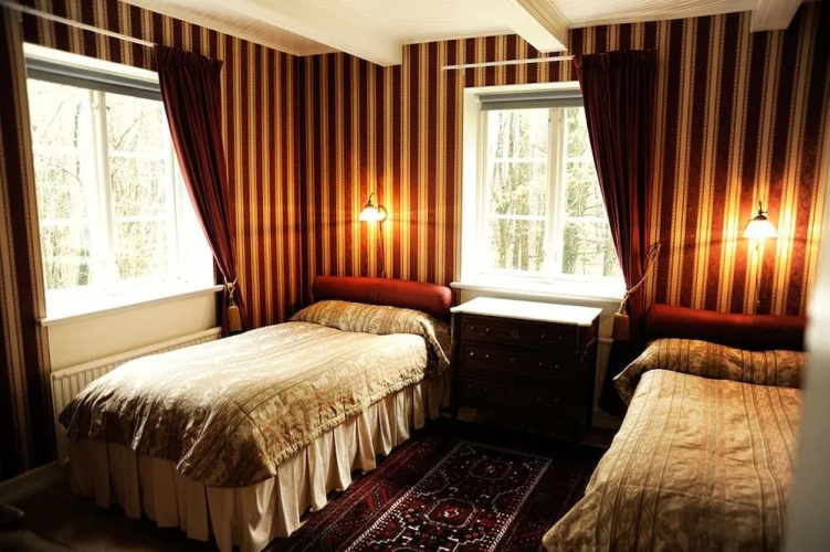 Kronovalls vinslott