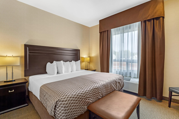 Best Western Plus St. Albert