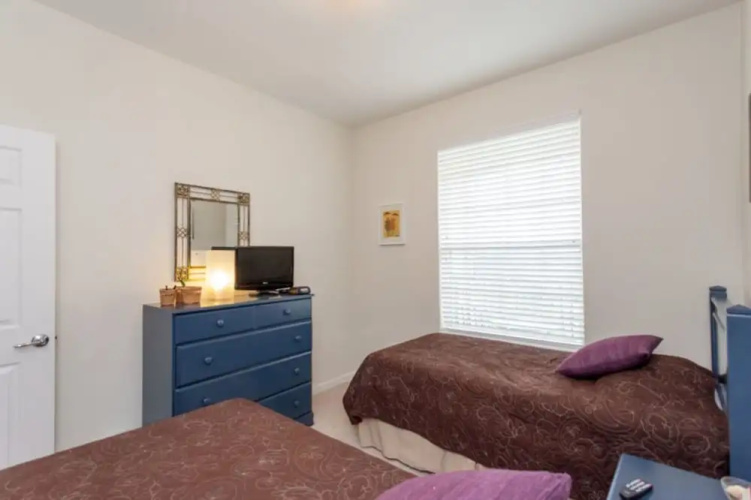 Vista Cay - 4102 Breakview Dr