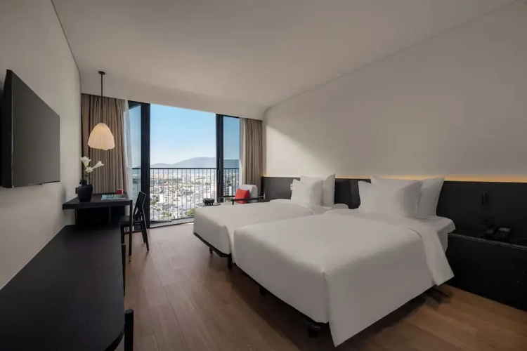 Caro Premium Danang Hotel