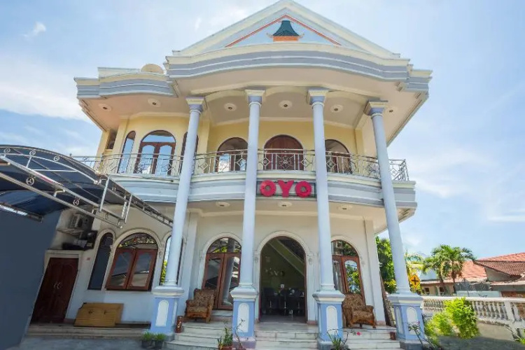 Senaz Guesthouse