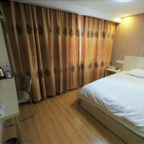 Yijia Hotel