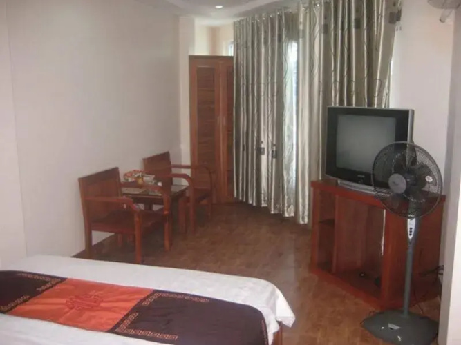 NGO Vang 2 Hotel
