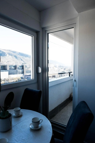 Modern 2-bedroom condo on the 14th floor