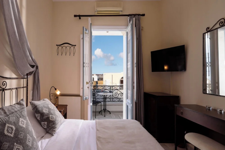 Ikio Concept Santorini