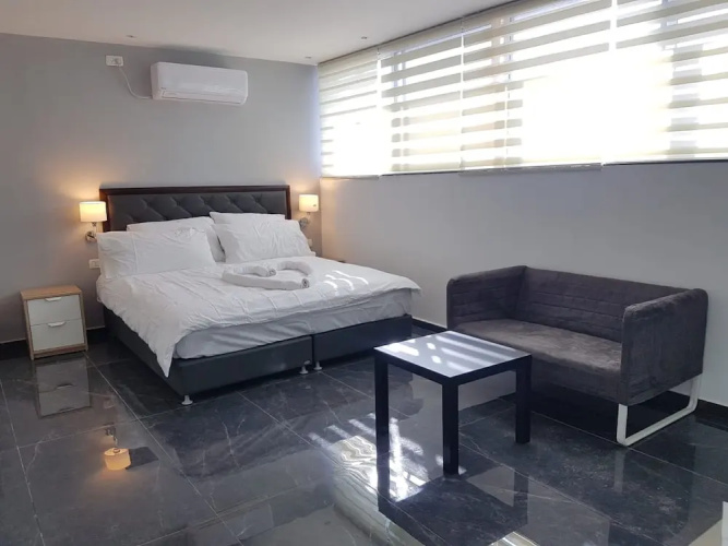 Lago Suites Hotel