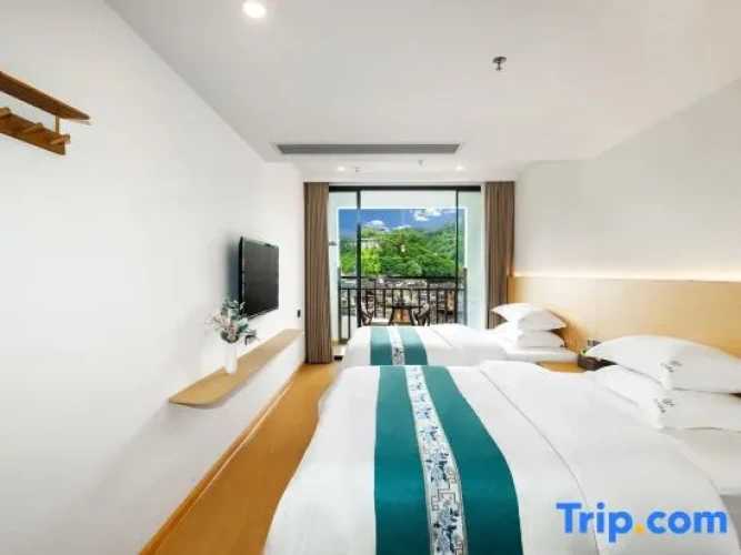 Family Suite with balcony