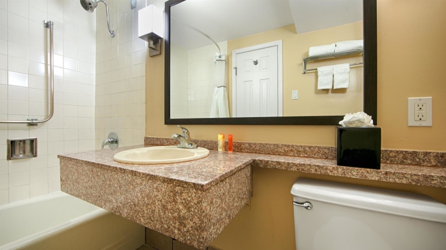 Best Western Canoga Park Motor Inn photo 10