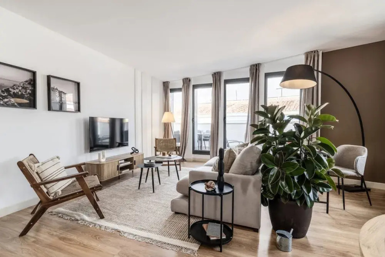 Dono - 3 Bedrooms Apartment in Chueca