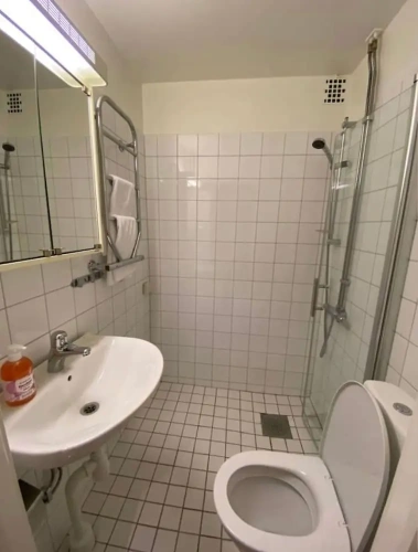 1 Bedroom Apartment with city view