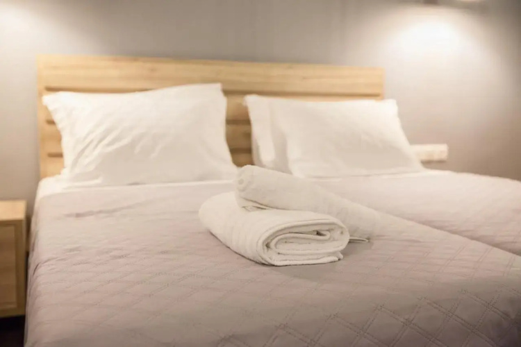 2 The Point Suites