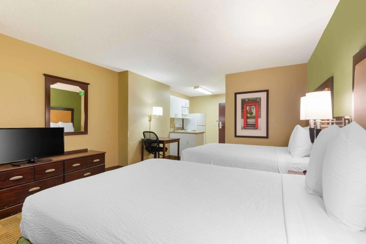 Quadruple Suite
