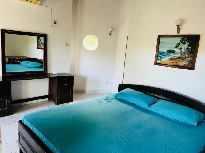 Hide Out Apartment