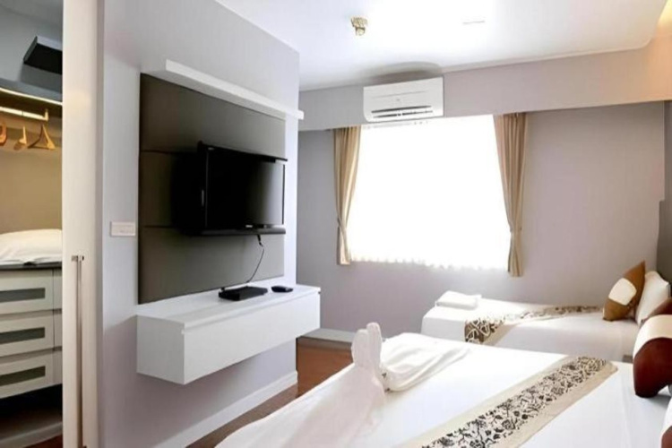 J - Town Serviced Apartments