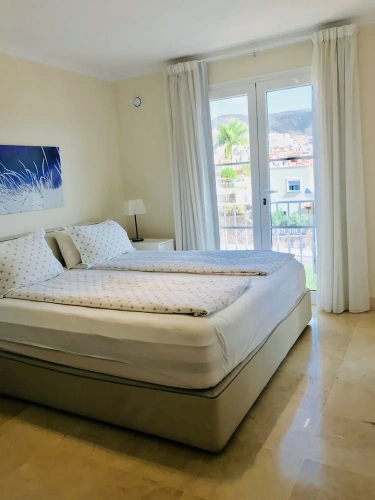 2 Bedrooms Apartment with balcony