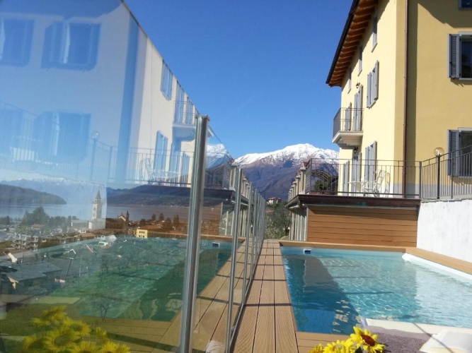 5 Bedrooms Villa with lake view
