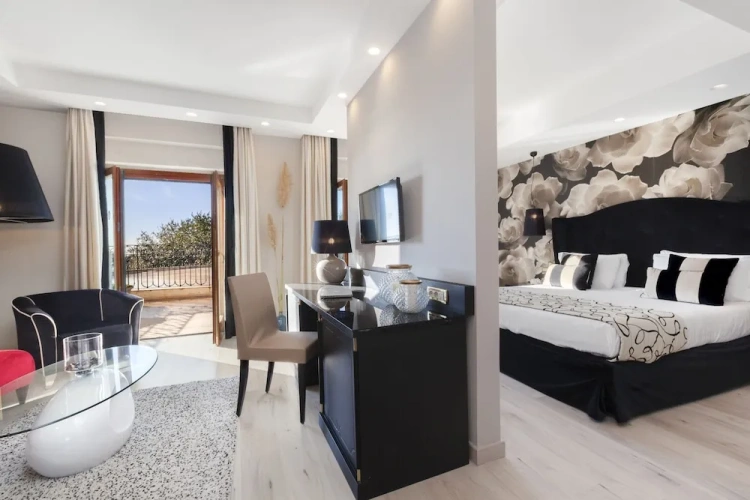 Standard Double room with balcony