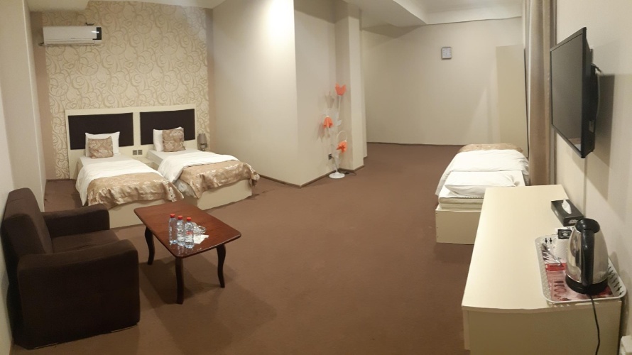 Standard Triple room