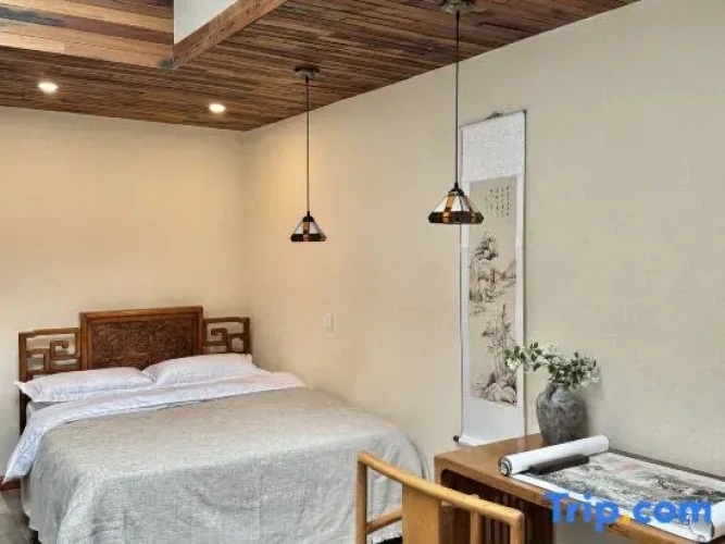 6 Bedrooms Bed in Dorm