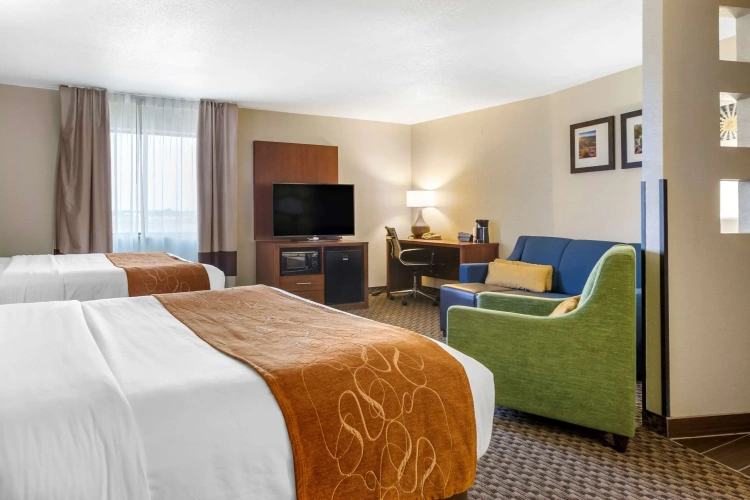 Quadruple Suite