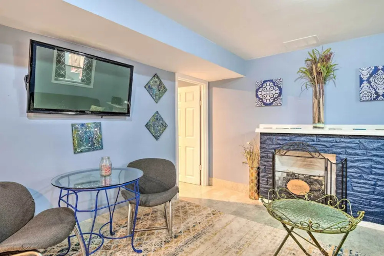 Home w/ Fire Pit - 8 Mi to Dtwn Mile Square!