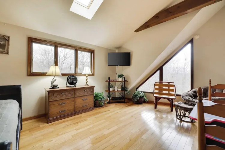 Chalet All Day Avantstay Lakeside, Firepit, Shared Pool