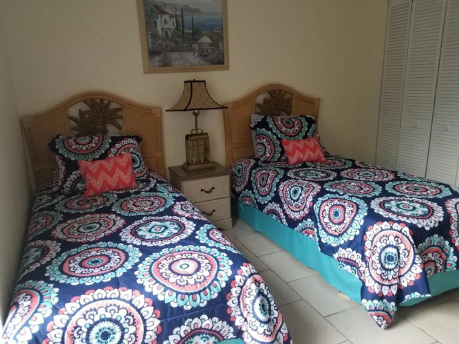 2BR/2BA condo Sienna Park