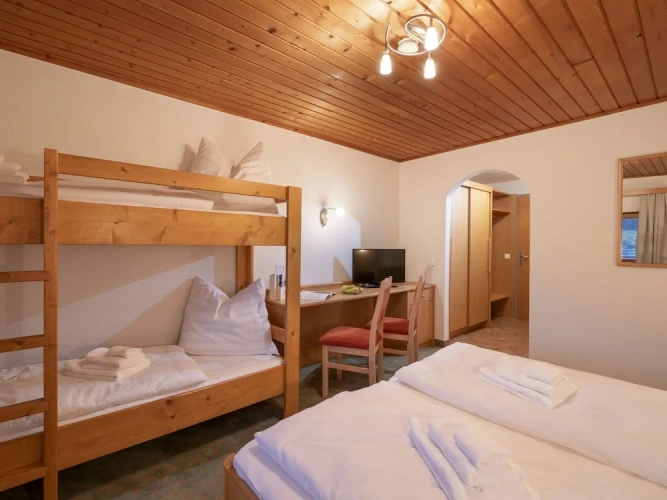 Standard Quadruple room