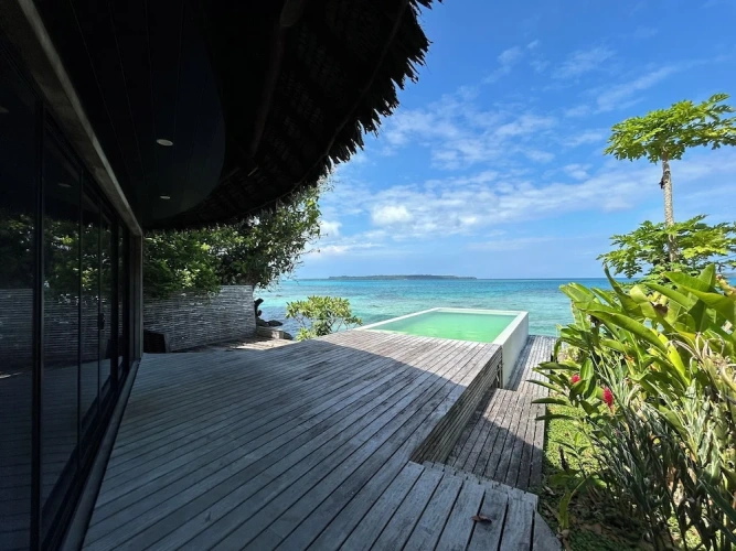 Villa beachfront