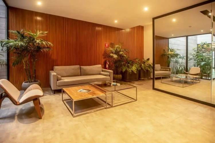 w Bold and Spacious 2BR in Miraflores