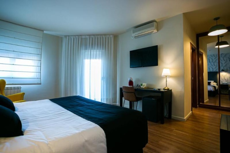 Standard Double room with balcony and with mountain view