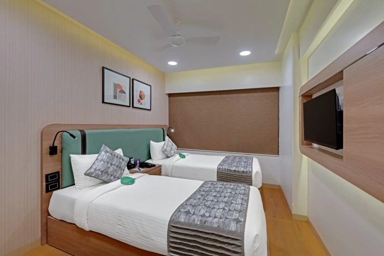 Click Hotel Andheri MIDC