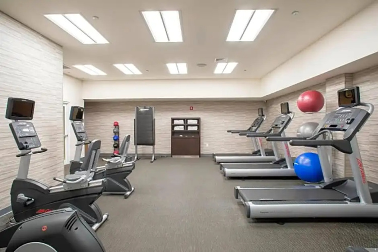 Courtyard By Marriott New York Queens/jamaica