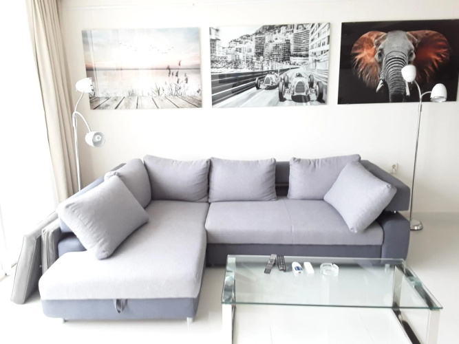 Front Port Line Sleeps 6
