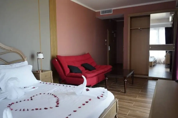 Deluxe Double room with balcony and with sea view