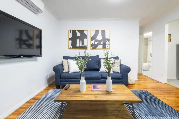 26-1c New 1BR Gramercy W D Shared Outdoor