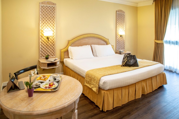 Double Suite