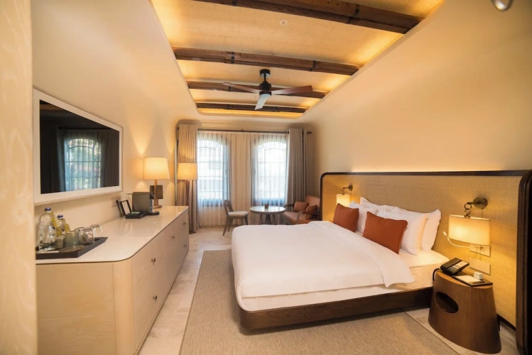 Deluxe Double room with partial sea view